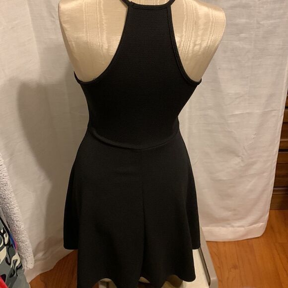 Olivia Rae XS black Formfitting bust with flowy bottom - Picture 3 of 8